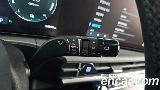 Hyundai Santafe 2025 — photo 30