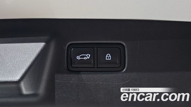 Hyundai Santafe 2025 — photo 34