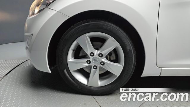 Hyundai AVANTE 2011 — photo 5