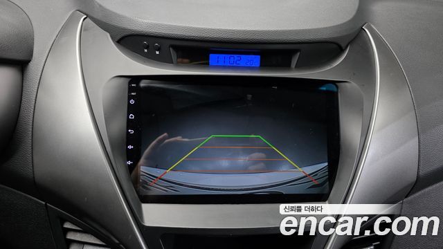 Hyundai AVANTE 2011 — photo 15