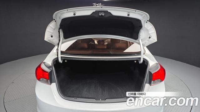 Hyundai AVANTE 2011 — photo 20