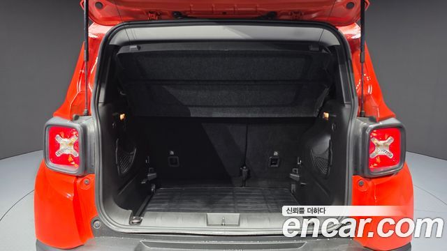 Jeep Renegade 2016 — photo 20