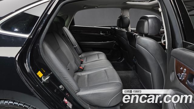 Hyundai Equus 2015 — photo 18