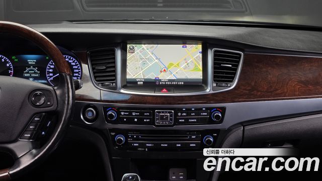 Hyundai Equus 2015 — photo 20