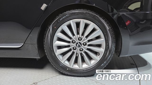 Hyundai Equus 2015 — photo 7