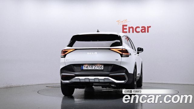 Kia Sportage 2023 — photo 4
