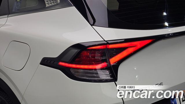 Kia Sportage 2023 — photo 9