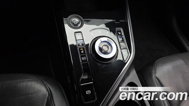 Kia Niro 2023 — photo 9