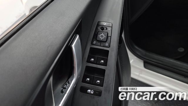 Kia Niro 2023 — photo 18