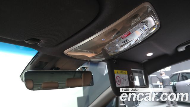 Genesis G80 2022 — photo 18