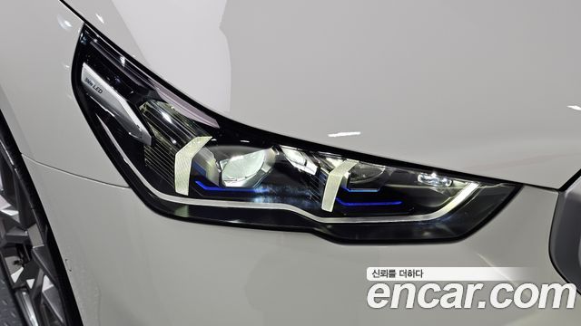 BMW 5-Series 2025 — photo 8