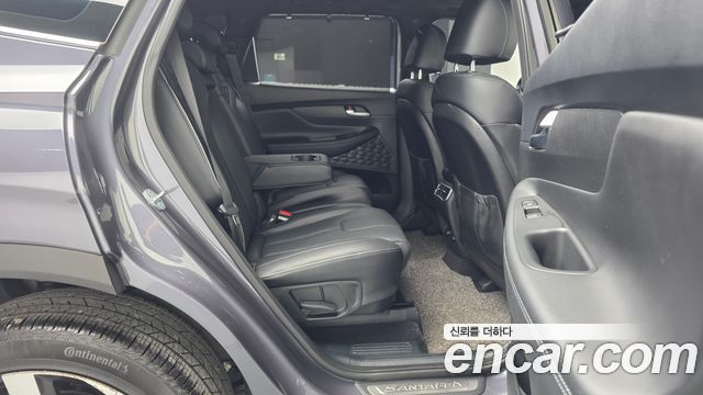 Hyundai Santafe 2022 — photo 12