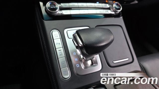 Genesis G90 2019 — photo 9