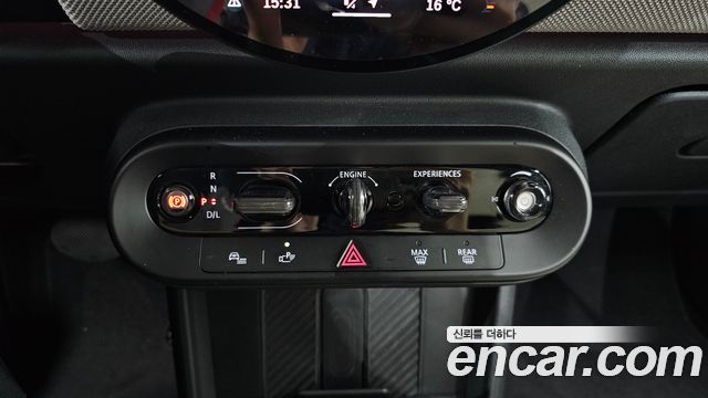 Mini Cooper 2025 — photo 12