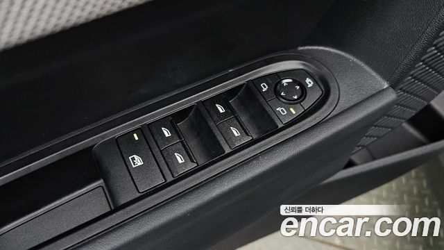 Mini Cooper 2025 — photo 28
