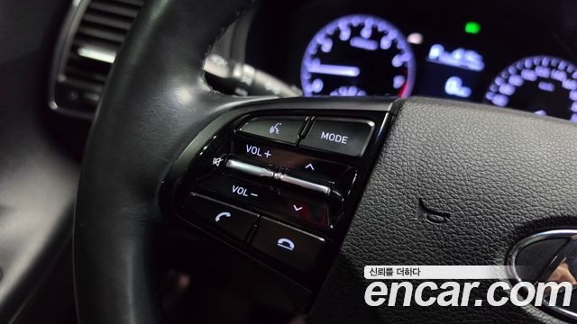 Hyundai Grandeur 2018 — photo 30