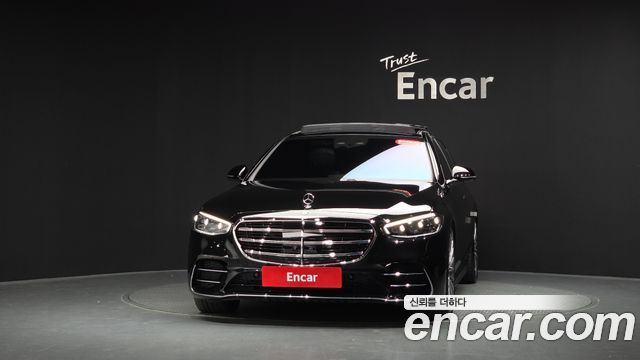 Mercedes-Benz S-Class 2024 — photo 3