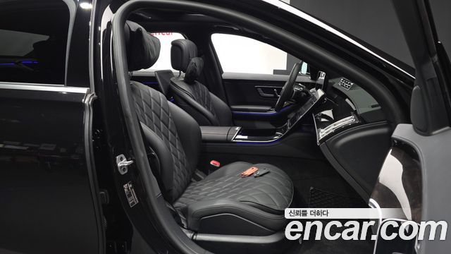 Mercedes-Benz S-Class 2024 — photo 18