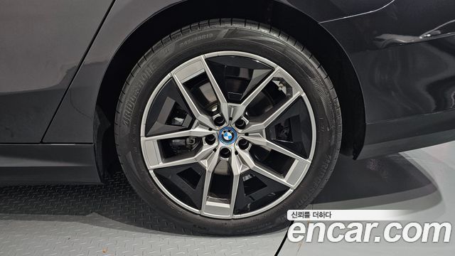 BMW i5 2025 — photo 7