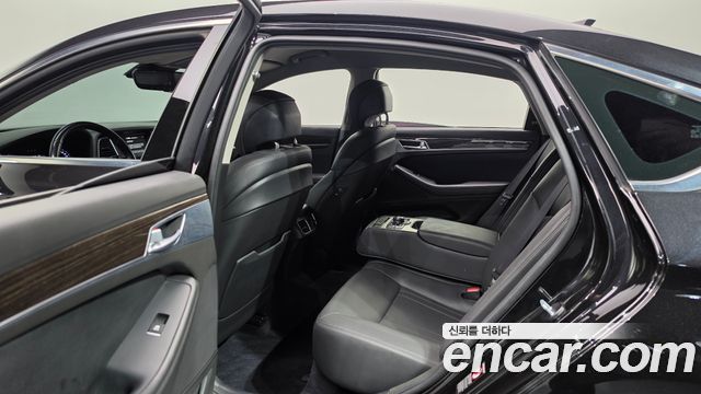Genesis G80 2019 — photo 17
