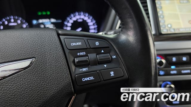Genesis G80 2019 — photo 21