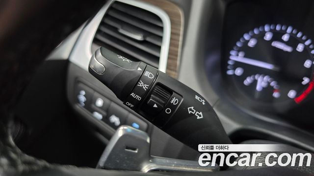 Genesis G80 2019 — photo 27