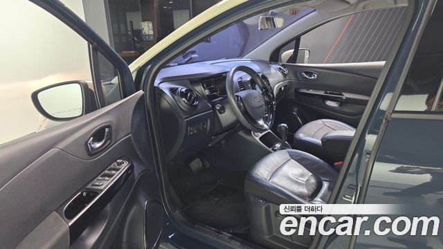 Renault Korea QM3 2015 — photo 10