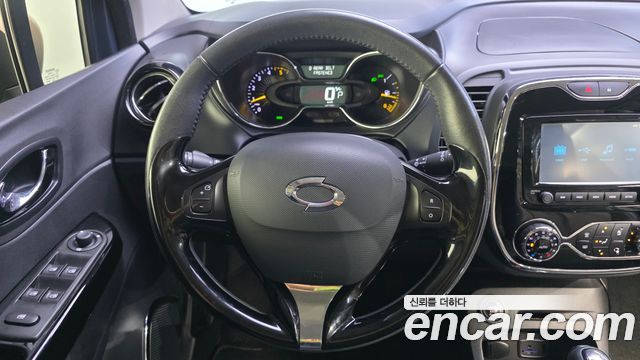 Renault Korea QM3 2015 — photo 13