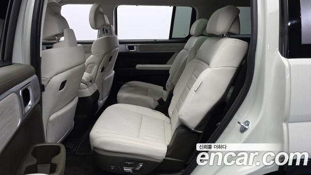 Hyundai Santafe 2024 — photo 16