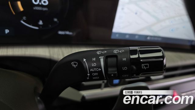 Hyundai Santafe 2024 — photo 30