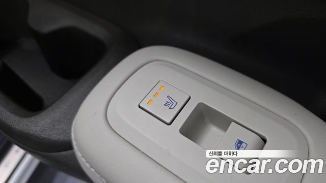 Hyundai Santafe 2024 — photo 34