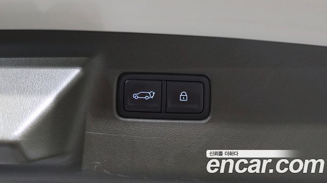 Hyundai Santafe 2024 — photo 35
