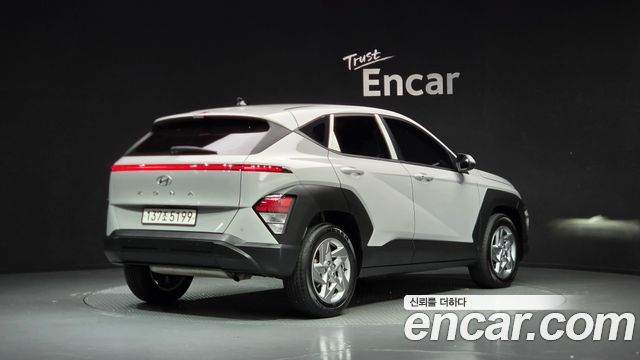Hyundai Kona 2023 — photo 2