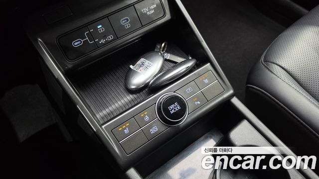 Hyundai Kona 2023 — photo 15