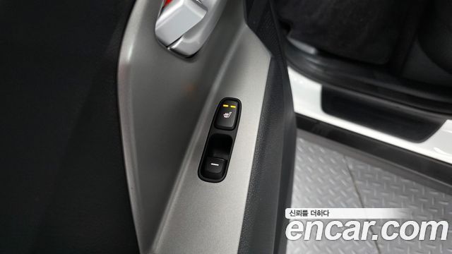 Kia Niro 2023 — photo 25