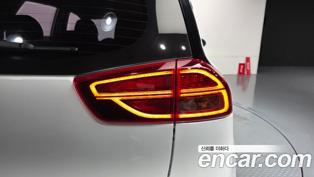 Kia Niro 2023 — photo 9