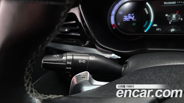 Kia Niro 2023 — photo 30