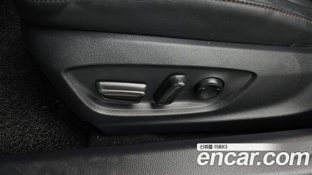 Toyota Camry 2019 — photo 29