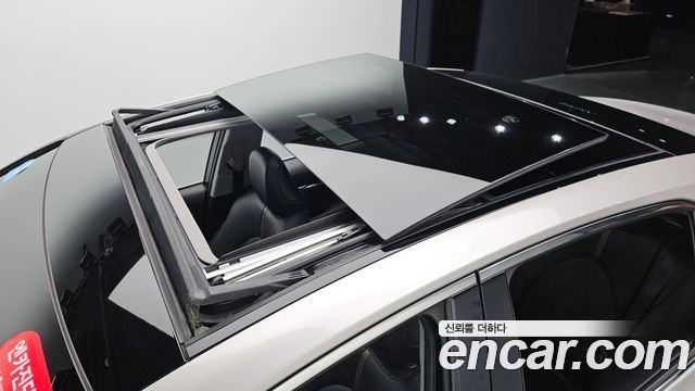 Toyota Camry 2019 — photo 31