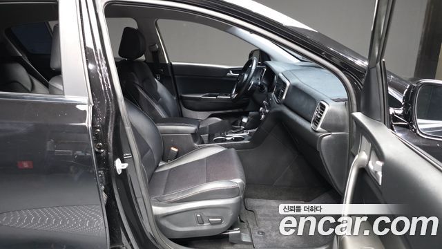 Kia Sportage 2019 — photo 17