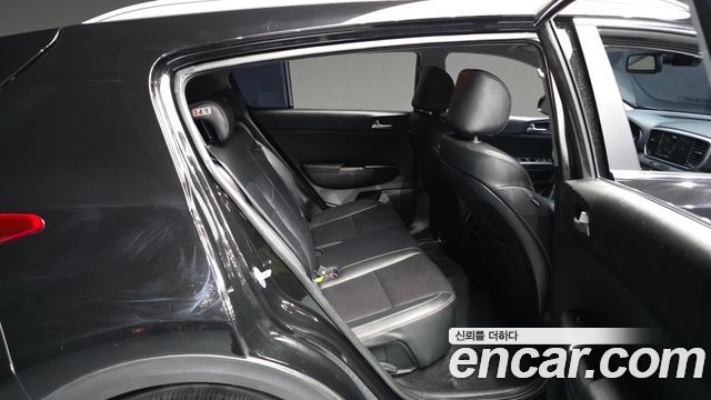 Kia Sportage 2019 — photo 18