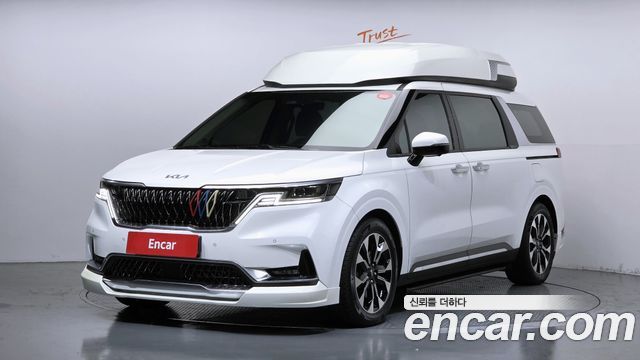 Kia Canival 2021 — photo 1