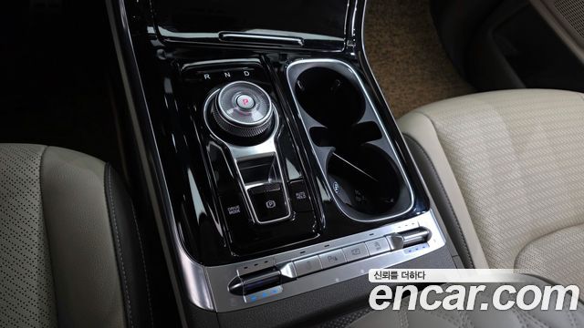 Kia Canival 2021 — photo 9