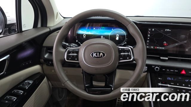 Kia Canival 2021 — photo 13