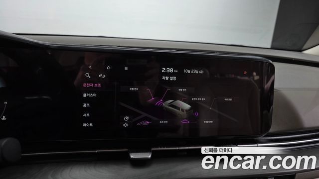 Kia Canival 2021 — photo 16