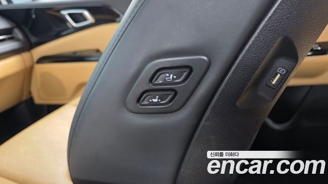 Kia Canival 2023 — photo 29