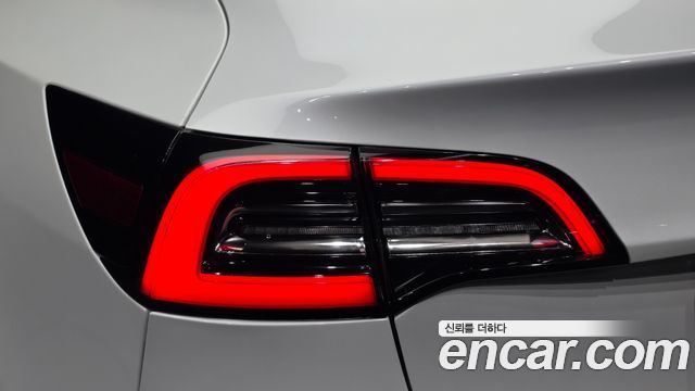 Tesla Model 3 2021 — photo 9