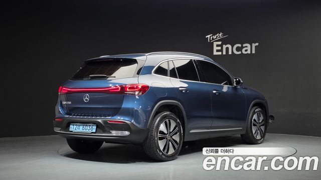 Mercedes-Benz EQA 2022 — photo 2