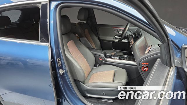 Mercedes-Benz EQA 2022 — photo 12