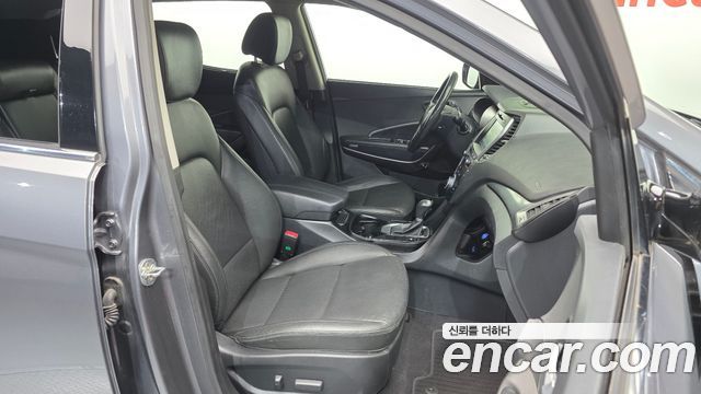 Hyundai Santafe 2016 — photo 11